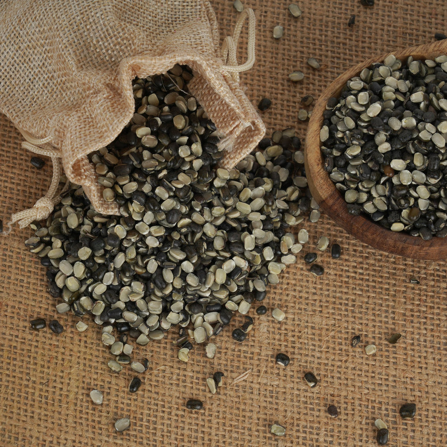 Organic Black Gram Split With Skin (Urad Dal)